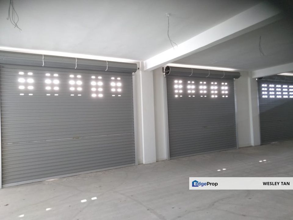  Jasin Mydin Below Value Endlot 2 Storey Shop 24 x 70 Non Bumi For Sale, Melaka, Jasin