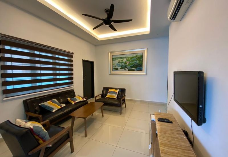 Bandar Hilir Freehold & Fully Renovated Single Storey Semi-D