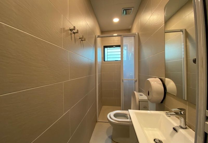 Bandar Hilir Freehold & Fully Renovated Single Storey Semi-D