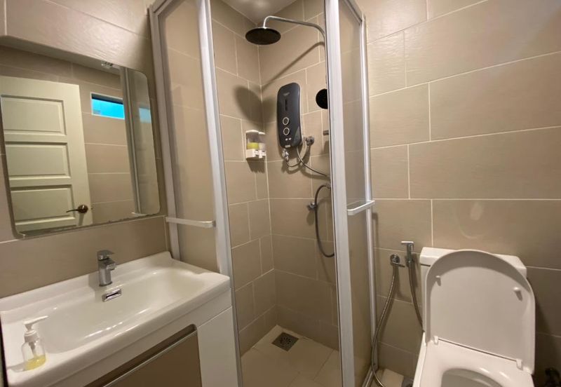 Bandar Hilir Freehold & Fully Renovated Single Storey Semi-D