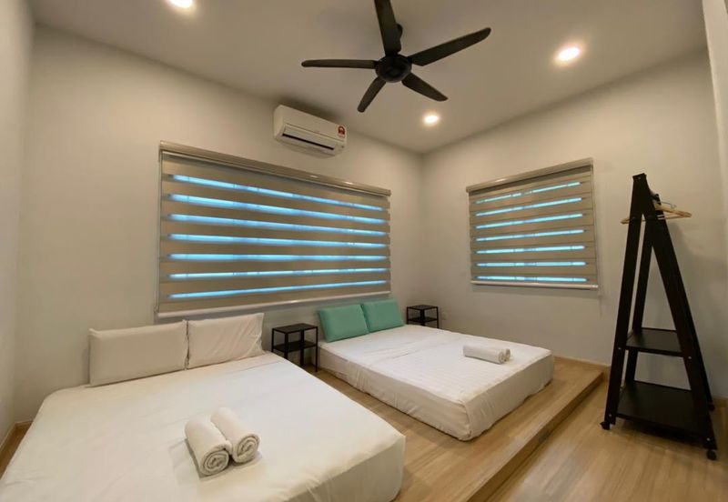 Bandar Hilir Freehold & Fully Renovated Single Storey Semi-D