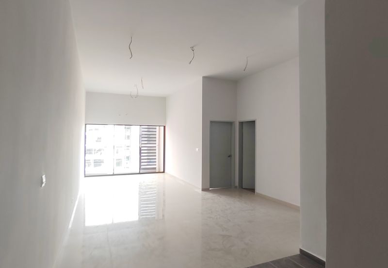 Admiral Residence high floor located in Melaka town area for sale