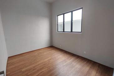 Admiral Residence high floor located in Melaka town area for sale