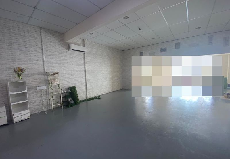 Double Storey Shoplot Intermediate Lot Facing Main Road near Aeon for sale