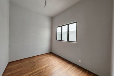 Admiral Residence High floor in Melaka town area for sale