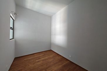 Admiral Residence High floor in Melaka town area for sale