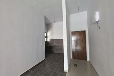 Admiral Residence High floor in Melaka town area for sale