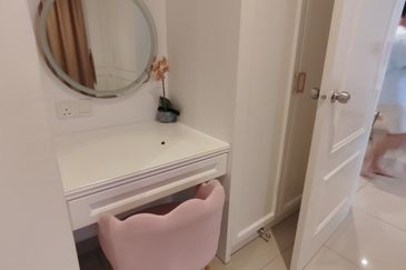 Bali Residence with seaview in Melaka town area for sale