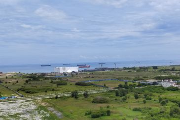 Bali Residence with seaview in Melaka town area for sale