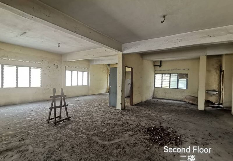 Melaka Town Kampung Lapan Freehold 5 Storey Endlot Shop for Sale