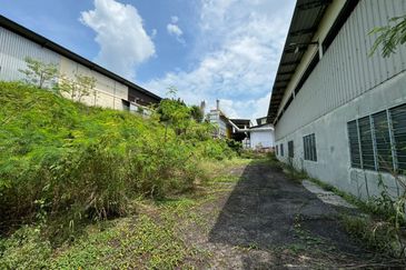 Kawasan Perindustrian Alor Gajah Warehouse Factory for Sale 
