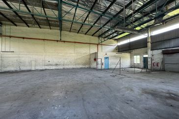 Kawasan Perindustrian Alor Gajah Warehouse Factory for Sale 