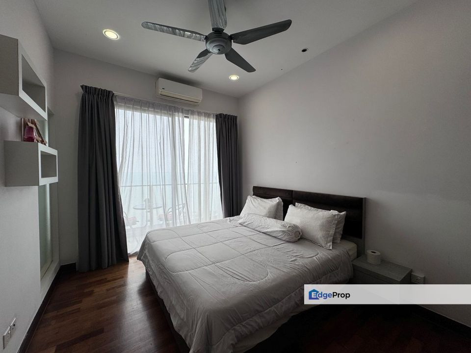 Below value RM150k Silverscape Seaview 2 Bedroom High Floor, Melaka, Melaka Tengah