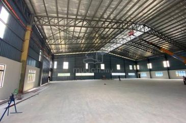 Production Warehouse in Perindustrian Tasik Utama, Ayer Keroh Melaka for sales  