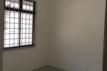 Single Storey Terrace In Taman Kota Laksamana, Melaka town for sale 