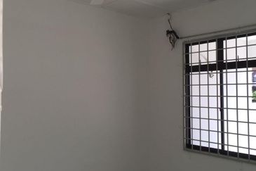 Single Storey Terrace In Taman Kota Laksamana, Melaka town for sale 