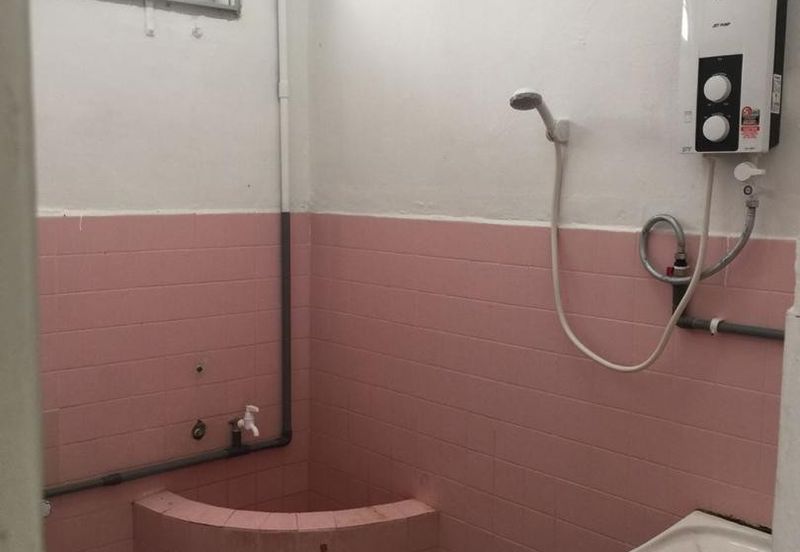 Single Storey Terrace In Taman Kota Laksamana, Melaka town for sale 