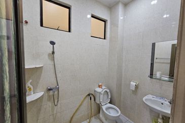 TAMAN ENGGANG (GANGSA HEIGHTS)