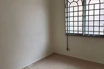 Permatang Pasir Permai Townhouse Ground Floor with Land For Sale