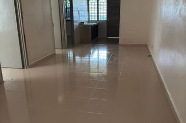 Permatang Pasir Permai Townhouse Ground Floor with Land For Sale