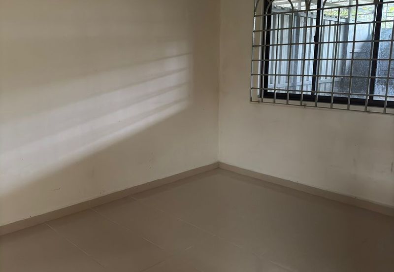 Permatang Pasir Permai Townhouse Ground Floor with Land For Sale