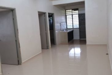 Permatang Pasir Permai Townhouse Ground Floor with Land For Sale