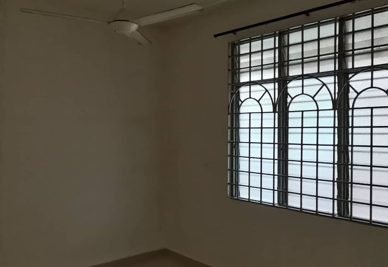 Permatang Pasir Permai Townhouse Ground Floor with Land For Sale