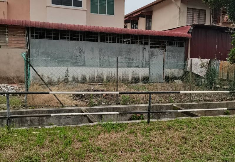 Permatang Pasir Permai Townhouse Ground Floor with Land For Sale