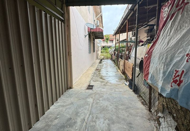 Permatang Pasir Permai Townhouse Ground Floor with Land For Sale