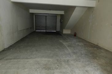 Cheng Commercial Hub Ground Floor For Rent Bare Unit Near Cheng Lotus