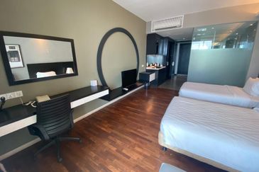 THE SHORE @ MALACCA RIVER