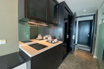 THE SHORE @ MALACCA RIVER