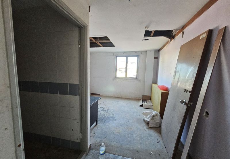 Multi Purpose Commercial 8 Level Building For Rent in Melaka Town