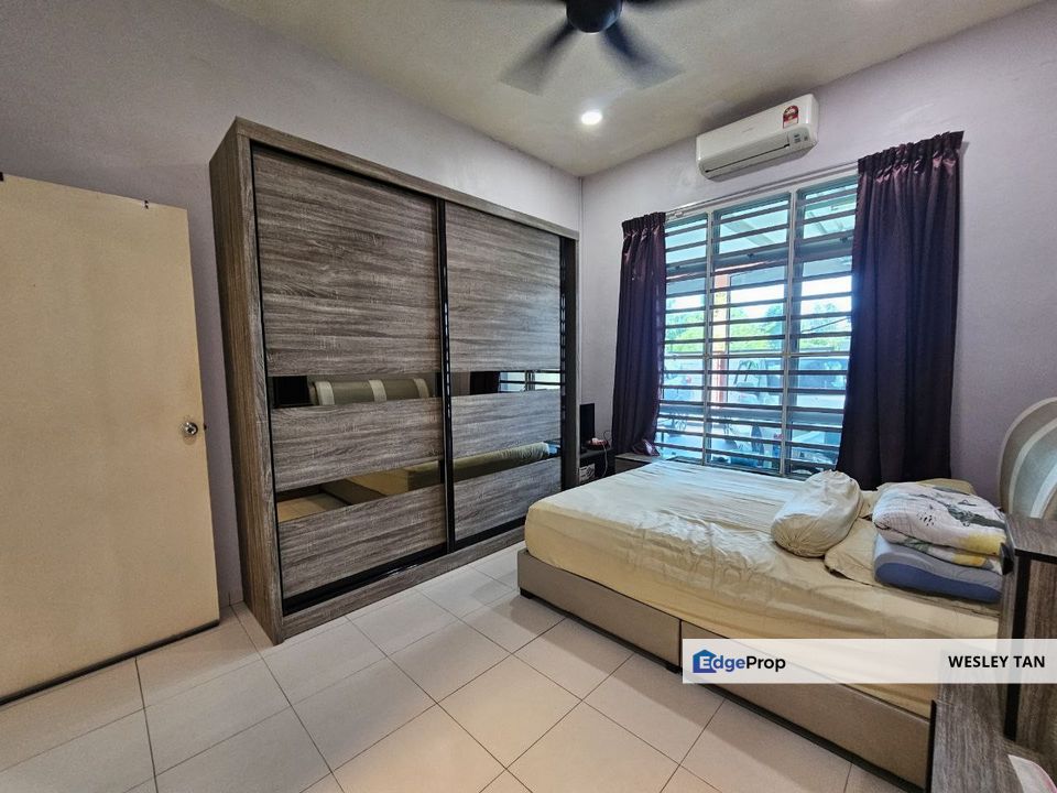  Single Storey Terrace Partially Fitted 3rooms Extra Parking Face Field, Melaka, Bukit Katil