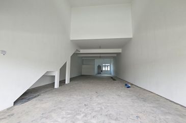 Botani Parkland Jasin Mainroad Side By Side Shop Ready for Franchise