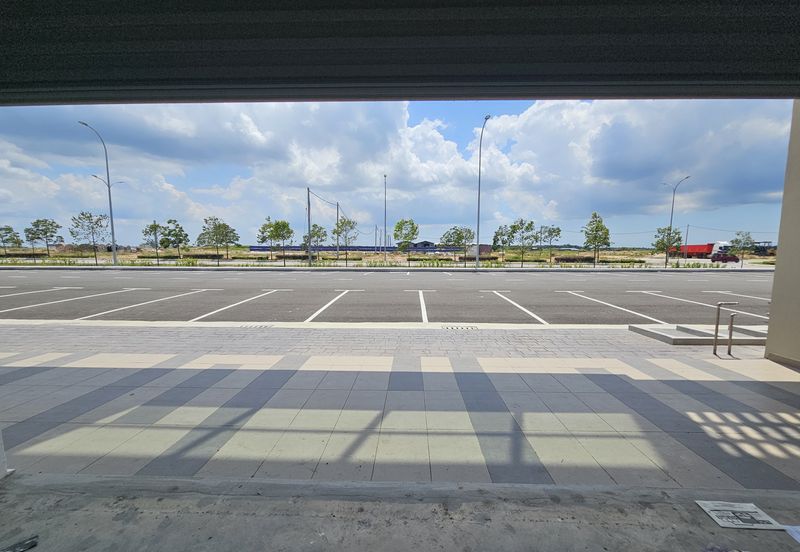 Botani Parkland Jasin Mainroad Side By Side Shop Ready for Franchise