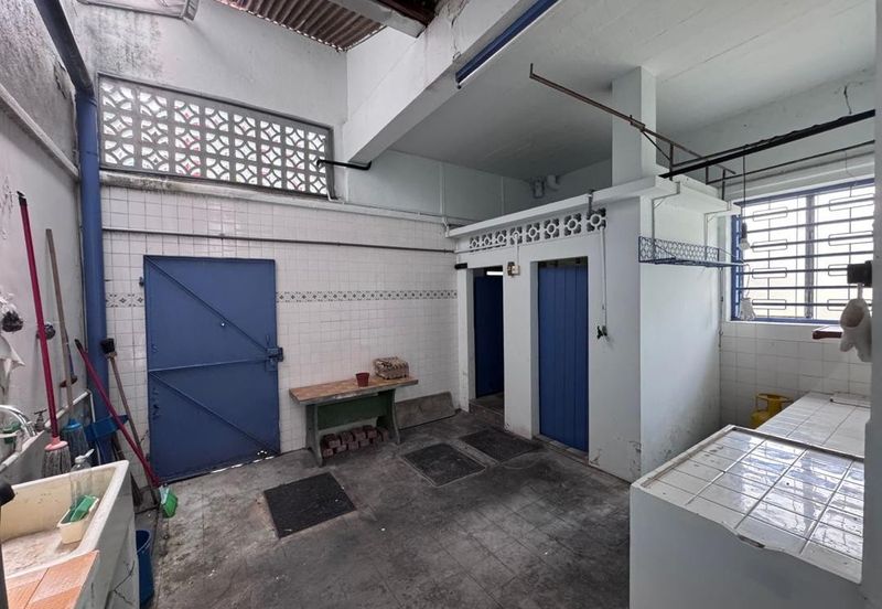 Jalan Chan Koon Cheng, Bandar Hilir 2 Storey Shop for Rent 