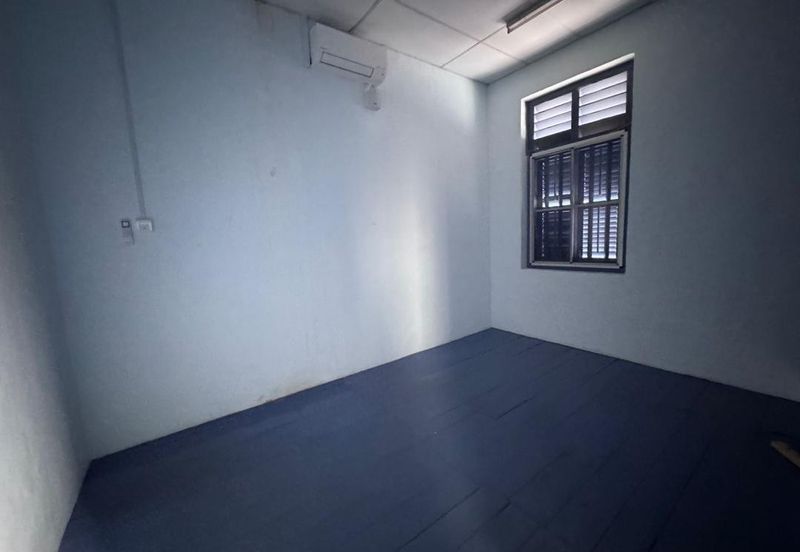 Jalan Chan Koon Cheng, Bandar Hilir 2 Storey Shop for Rent 
