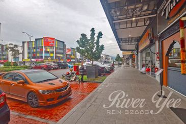 Ecohill Walk Mall, Setia Ecohill