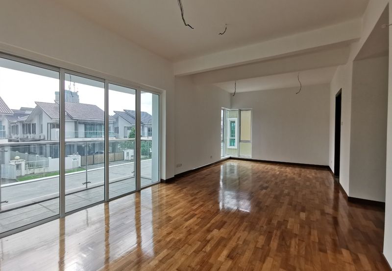 Villa Heights @ Equine Park