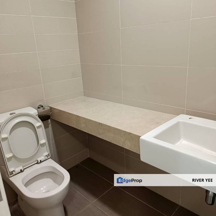  KLCC Binjai 8 Premium Soho Office Fully Fitted, Move in Condition, Walking Distance to Ampang Park LRT & Persiaran KLCC MRT, Suria KLCC, Kuala Lumpur, KLCC