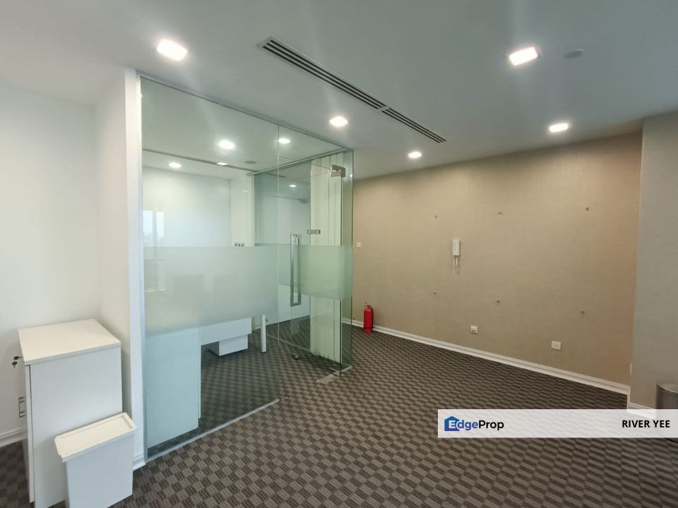 KLCC Office Binjai 8 Premium Soho, Fully Fitted, 2 Rooms & Meeting Rooms, 8 Workstations with Pantry, MRT & LRT Ampang Park, Next to Jalan Tun Razak, Kuala Lumpur, KLCC