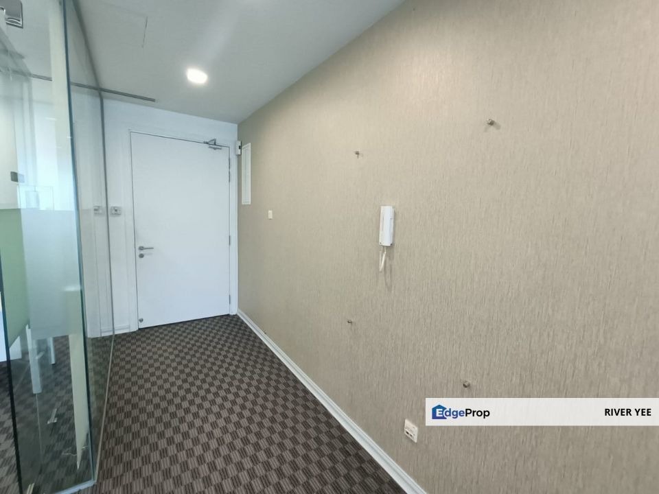 KLCC Office Binjai 8 Premium Soho, Fully Fitted, 2 Rooms & Meeting Rooms, 8 Workstations with Pantry, MRT & LRT Ampang Park, Next to Jalan Tun Razak, Kuala Lumpur, KLCC