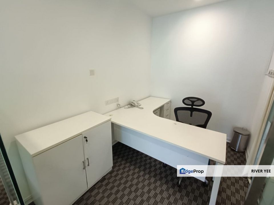 KLCC Office Binjai 8 Premium Soho, Fully Fitted, 2 Rooms & Meeting Rooms, 8 Workstations with Pantry, MRT & LRT Ampang Park, Next to Jalan Tun Razak, Kuala Lumpur, KLCC