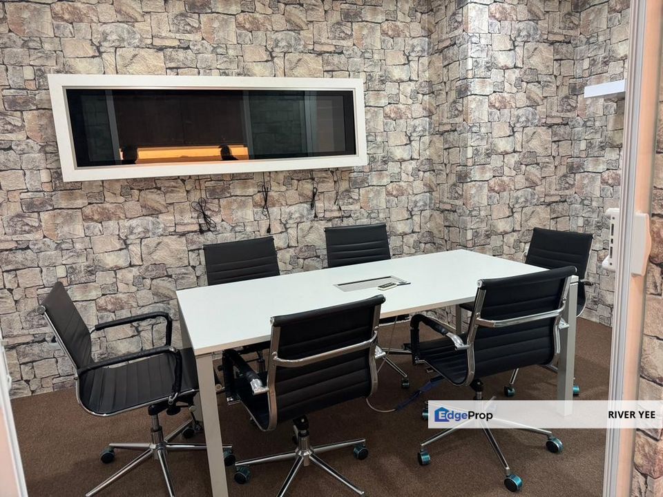 KLCC Office Binjai 8 Premium Soho, Fully Fitted, 2 Rooms & Meeting Rooms, 8 Workstations with Pantry, MRT & LRT Ampang Park, Next to Jalan Tun Razak, Kuala Lumpur, KLCC
