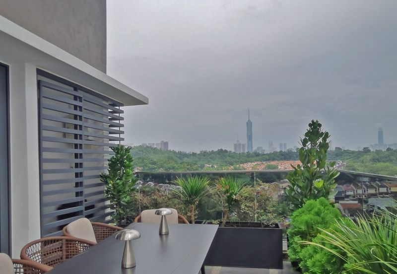 Jalan Taman Bukit Desa