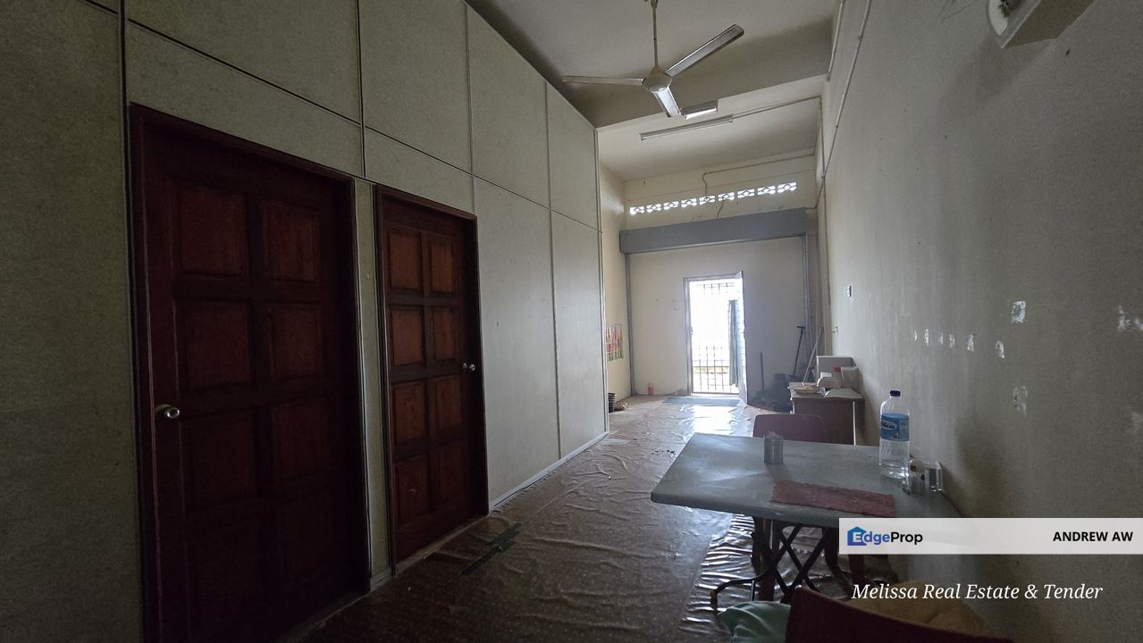 (Muadzam) 2 tingkat shoplot - dekat dataran, bus terminal, Pahang, Muadzam Shah