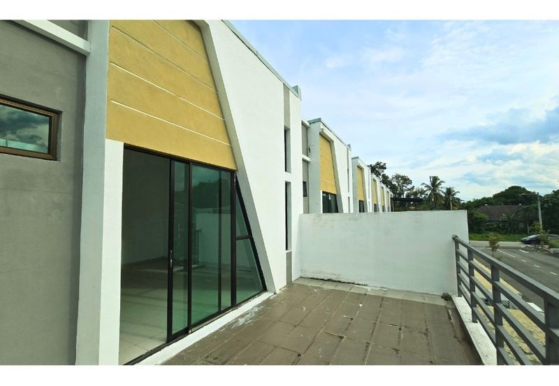 (New) Freehold Completed 2 Storey Terrace - Affordable Home from RM330k