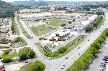 Jerantut Single Storey Near Sekolah dan Kedai