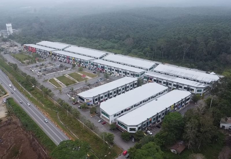 Kedai Bandar Tun Razak Business Park